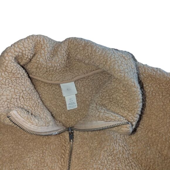 🛍️CREAM COLORED FLEECE H&M SHIRT SIZE LARGE - Picture 3 of 3